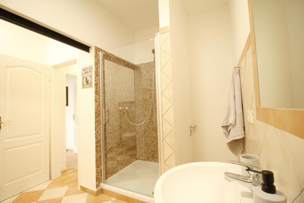 Secret Hideaways Zentrales Newyork-Designapartment Mit 2 Betten Nahe Messe L Flughafen Duisburg Exteriér fotografie